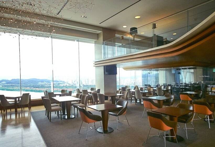 Номер Deluxe Вид на Горы, Grand Walkerhill Seoul