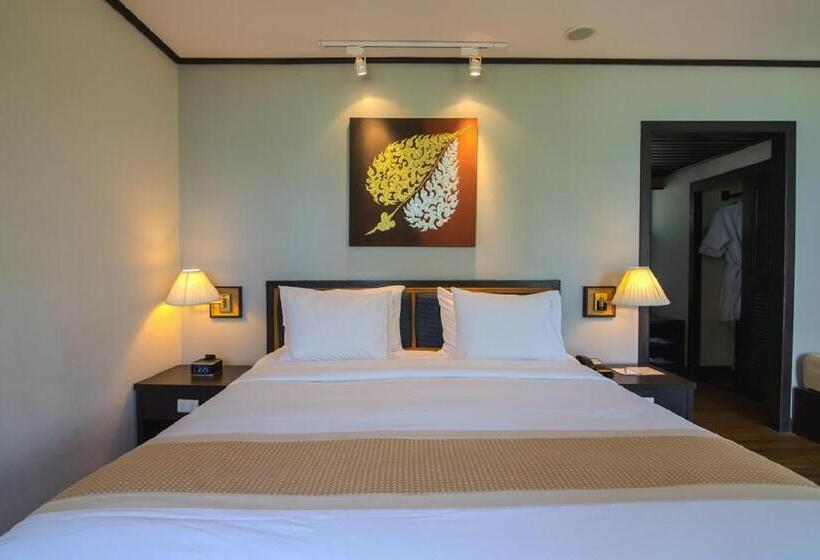 بنجلو قياسى مطلّ علي الحديقة, Phi Phi Holiday Resort