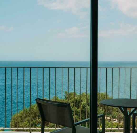 استودیوی استاندارد, Next by Savoy Signature