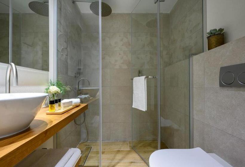 غرفة كومفورت, Prima Palace