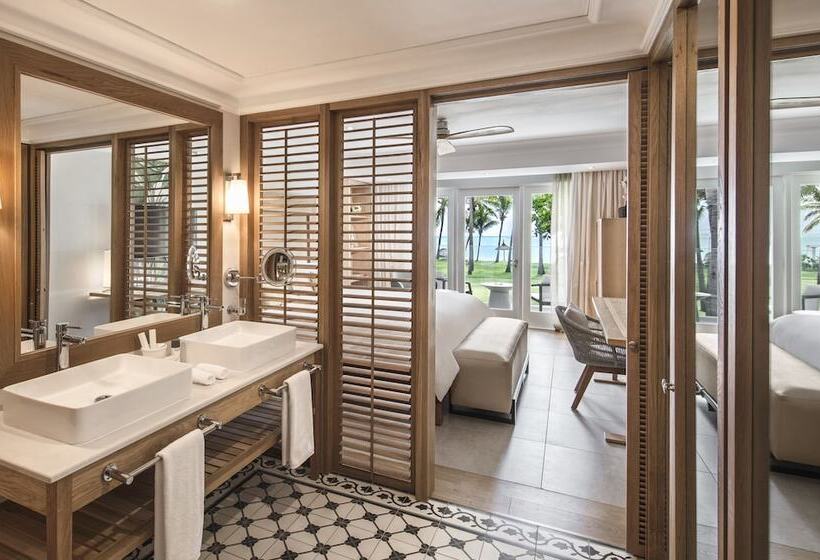 اتاق لوکس با چشم‌انداز دریا, Sugar Beach Mauritius