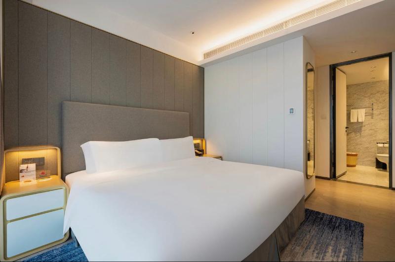 اتاق لوکس, The Zuri White Sands, Goa Resort & Casino