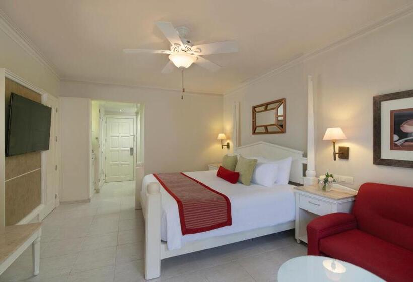 اتاق لوکس با چشم‌انداز, Wyndham Alltra Punta Cana All Inclusive Resort