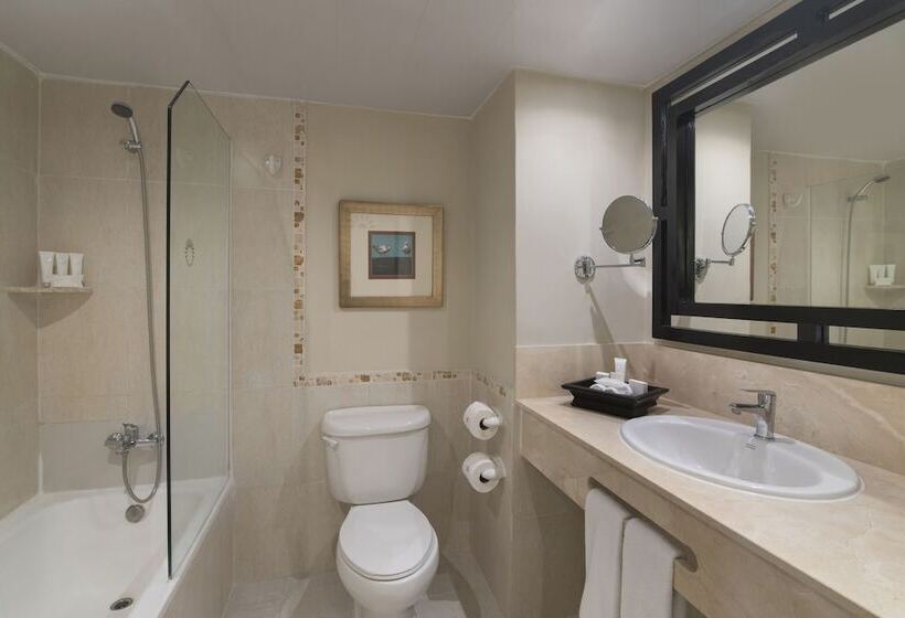 اتاق لوکس با چشم‌انداز, Wyndham Alltra Punta Cana All Inclusive Resort