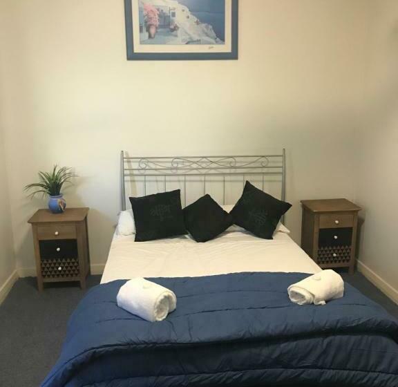 Номер Стандарт, Tin Can Bay Budget Accommodation
