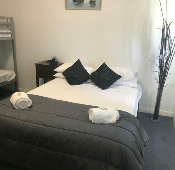 Номер Стандарт, Tin Can Bay Budget Accommodation