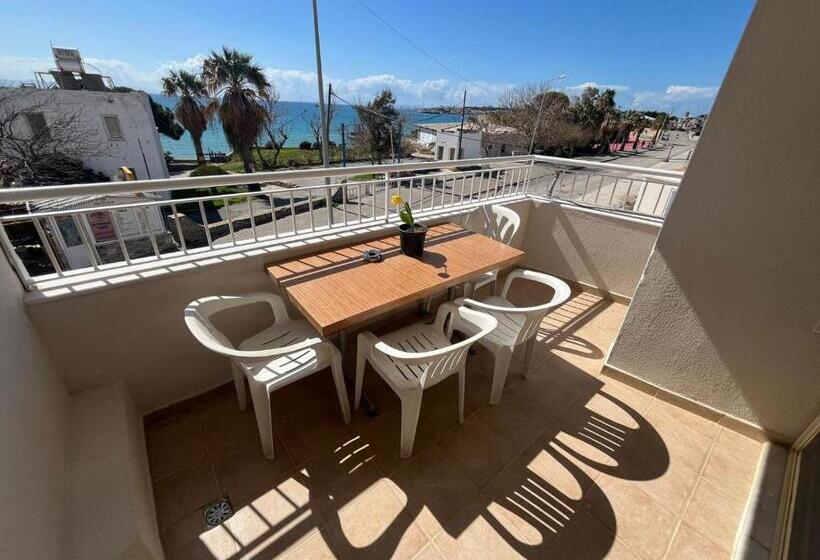 آپارتمان 1 خوابه با چشم‌انداز دریا, Holiday Apart 50 Meters To Beach, Sea View Apartments