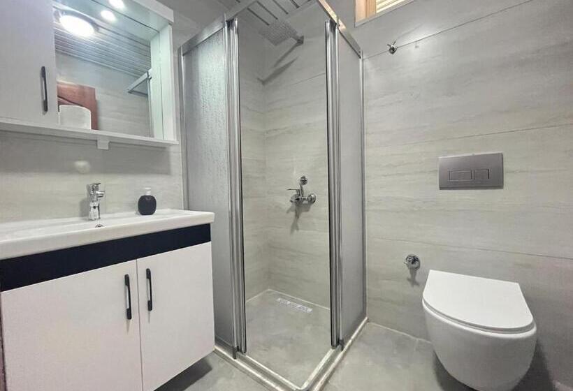 آپارتمان 1 خوابه با بالکن, Holiday Apart 50 Meters To Beach, Sea View Apartments