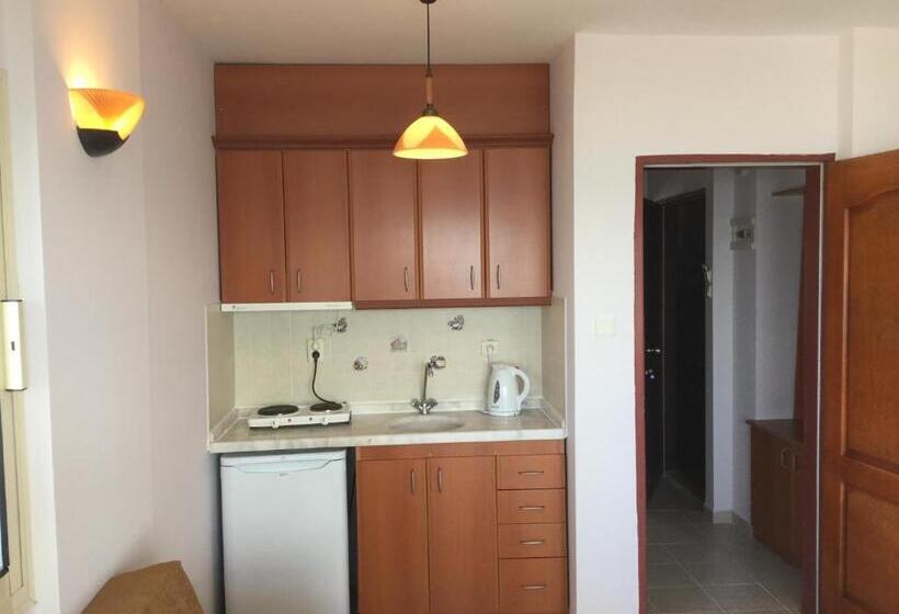 آپارتمان 1 خوابه با چشم‌انداز دریا, Holiday Apart 50 Meters To Beach, Sea View Apartments