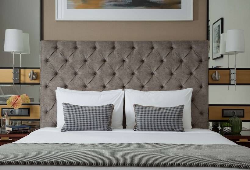 اتاق راحتی, Chekhoff Hotel Moscow Curio Collection By Hilton