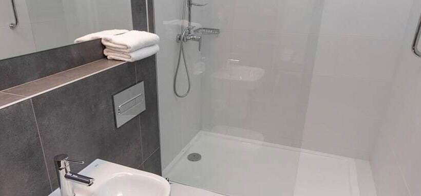 Quarto Triplo Estandar, O3