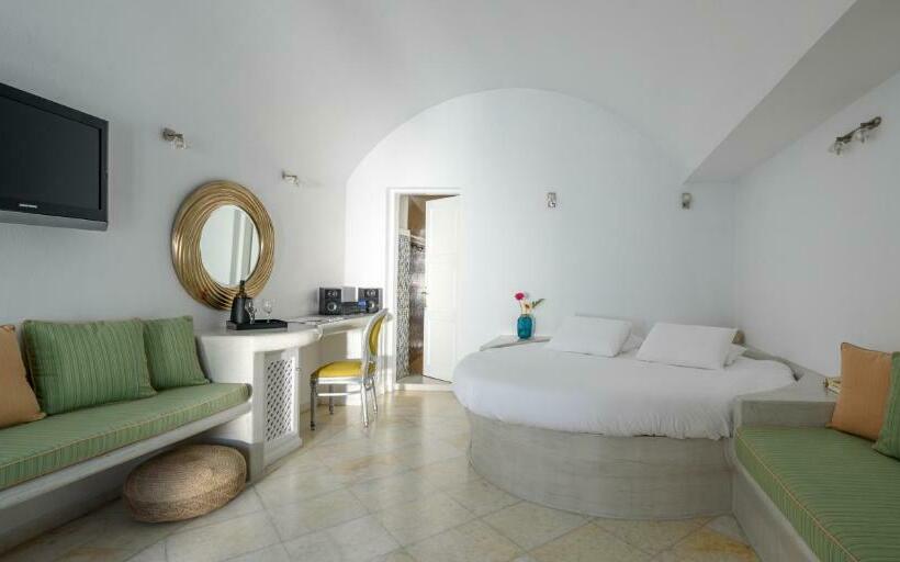 سوییت جونیور, Pegasus Suites & Spa