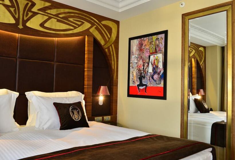 اتاق لوکس, Warwick Ankara