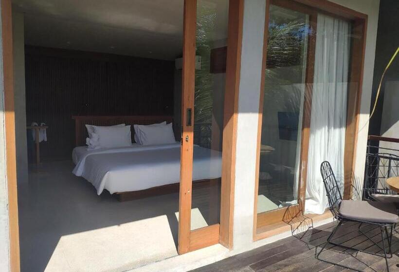 اتاق لوکس با بالکن, Zin Canggu Resort & Villas