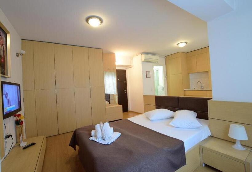 استودیوی استاندارد, Decebal Residence Apartments