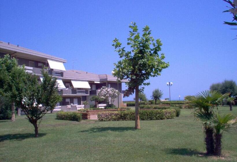 آپارتمان 2 خوابه, Macrinum Green Marine