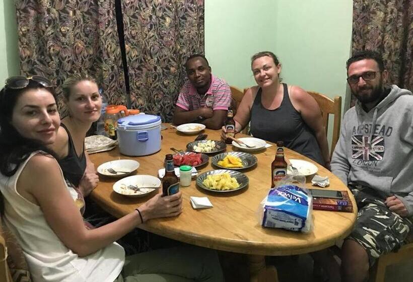 خانه 2 خوابه, Arusha Holiday Safari