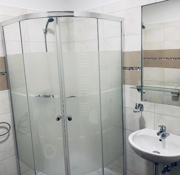 آپارتمان 1 خوابه همکف, Thermal Apartman