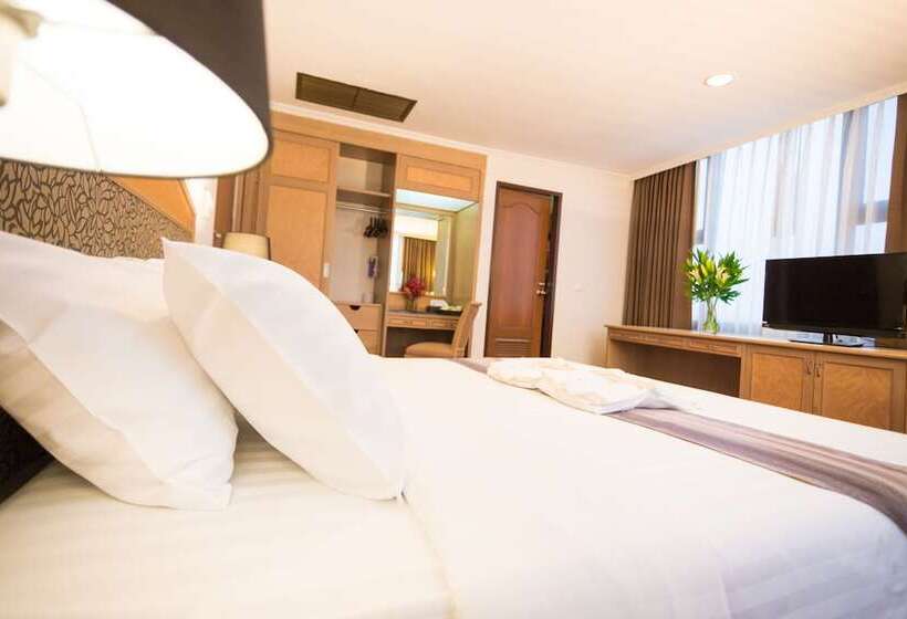 سوییت اجرایی, Grand Tower Inn Rama 6   Sha Extra Plus