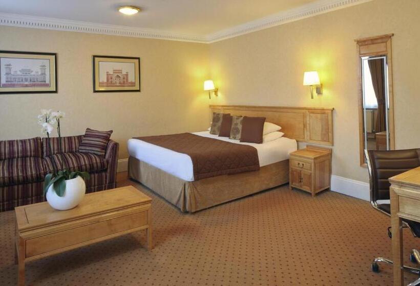Студия Deluxe, Grange Buckingham