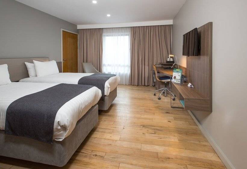 Habitación Estándar Adaptada para Discapacitados, Holiday Inn London West, An Ihg