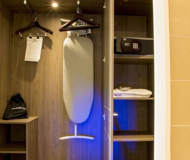 Habitación Estándar, Holiday Inn London West, An Ihg