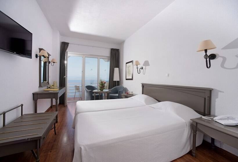 Camera Standard Vista Mare, Louis Ionian Sun