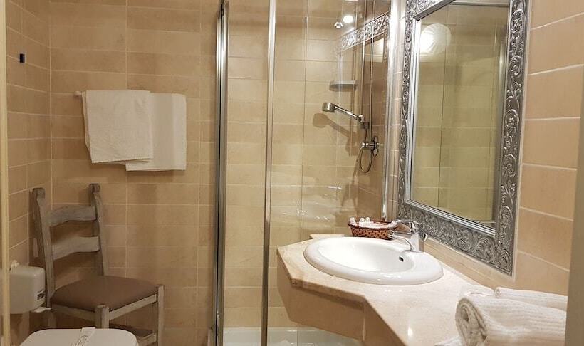 Quarto Triplo Estandar, Martini Olbia