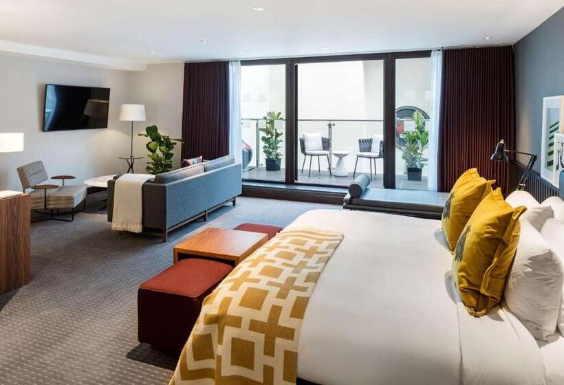 جناح مزود بتراس, The Edwardian Manchester A Radisson Collection