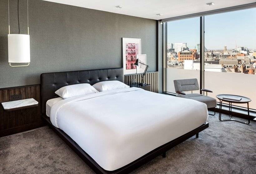 Номер Премиум, The Edwardian Manchester A Radisson Collection