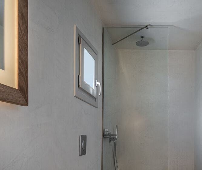 سوییت لوکس, Santorini Kastelli Resort