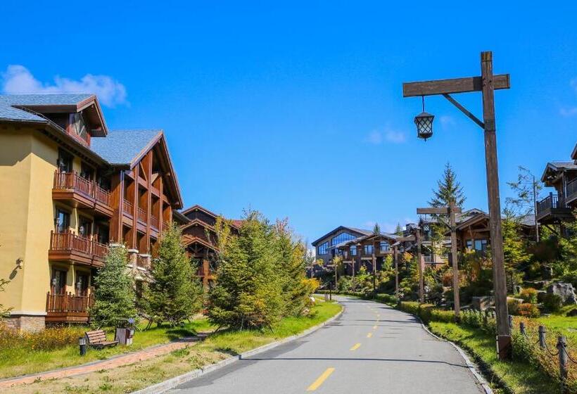 اتاق استاندارد با چشم‌انداز کوهستان, Swissôtel Resort Changbaishan