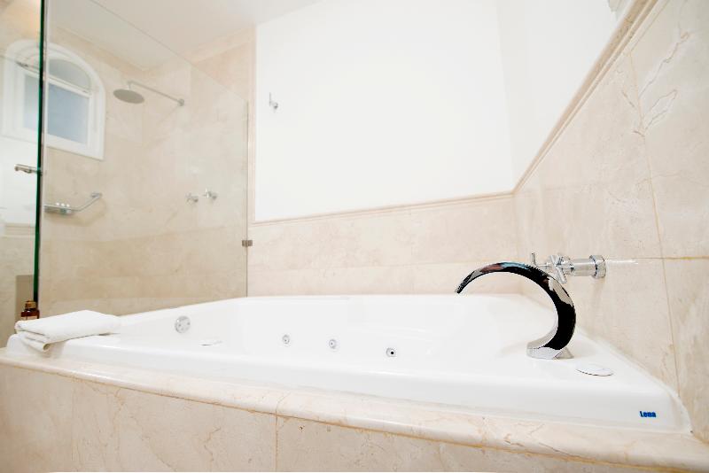 سوییت جونیور لوکس, Casa Bonita Hotel & Luxury Residence