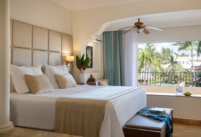 سوییت با چشم‌انداز استخر, Excellence Riviera Cancun All Inclusive - Adults Only