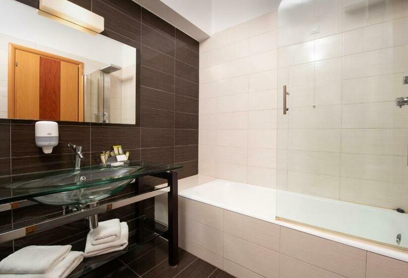 اتاق استاندارد با چشم‌انداز دریا, Heliotrope Hotels