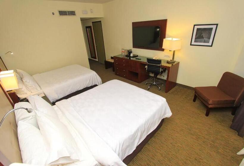 اتاق استاندارد با 2 تخت دوبل, Holiday Inn Leon, An Ihg