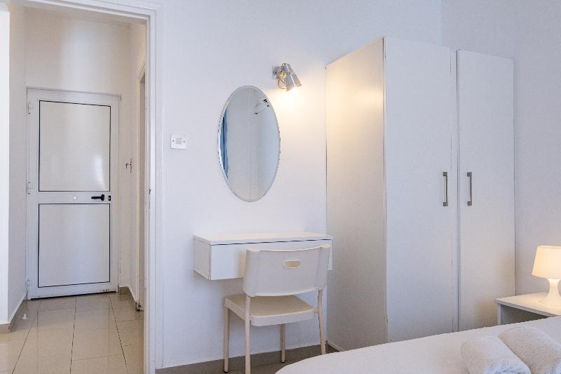 سوئیت با تخت بزرگ, Holiday Inn Leon, An Ihg