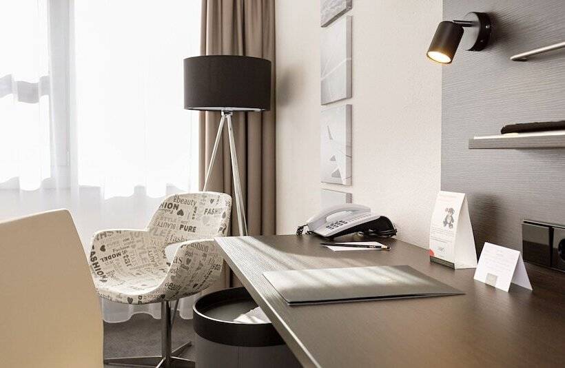اتاق راحتی, Victor S Residenz Hotel Berlin Tegel