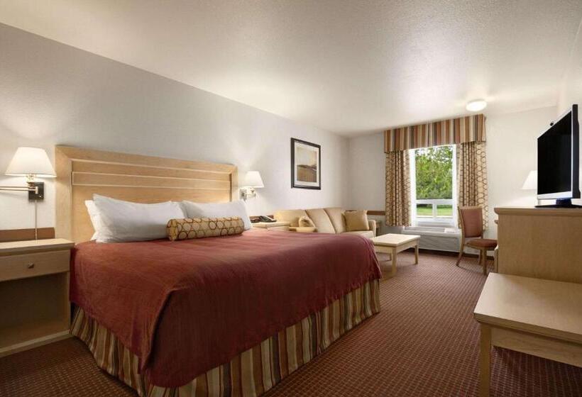 Студио Стандарт Кровать Кинг, Super 8 By Wyndham Dawson Creek