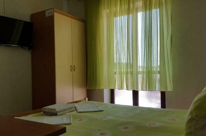 スタンダードスタジオ, Apartments Alissa