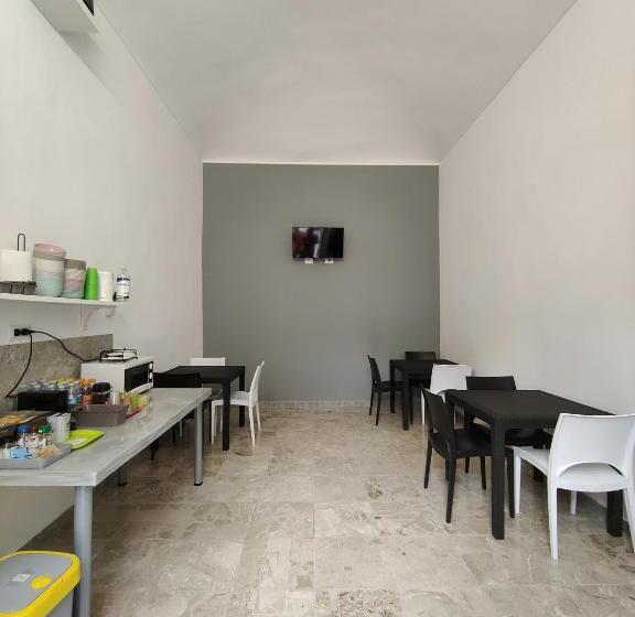 غرفة قياسية حمام مشترك, Hostel Turin Metro Young