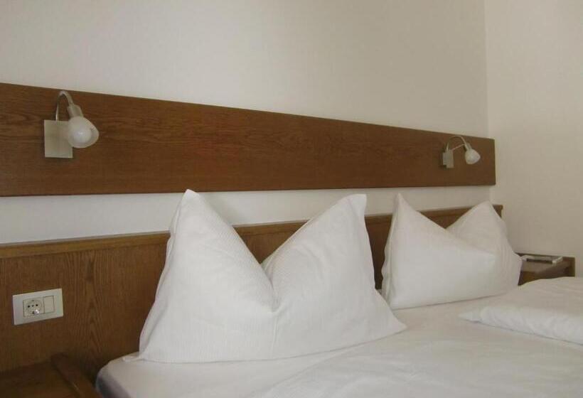 Номер Basic, Pension Lahn