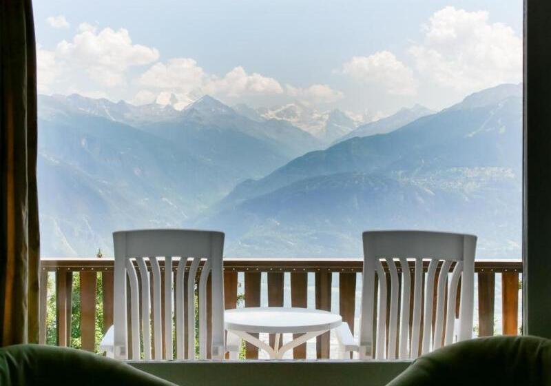 Номер Стандарт Трехместный, Restaurant Le Mont Paisible, Cransmontana