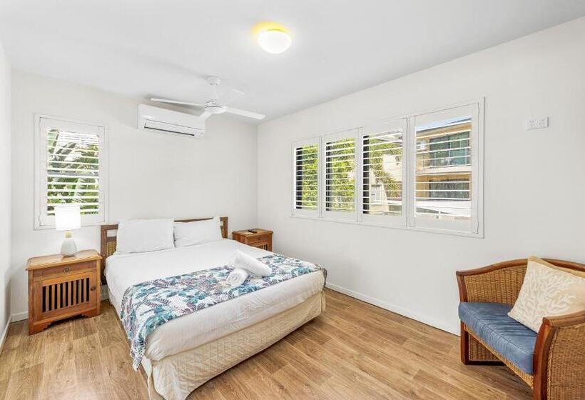 Апартаменты 3 Спальни Вид на Море, The Cove Yamba