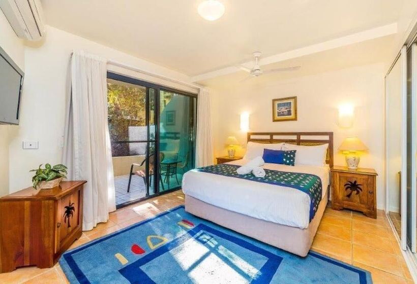 Апартаменты 1 Спальня Вид на Сад, The Cove Yamba