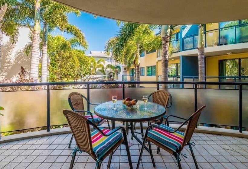 Апартаменты 2 спальни Вид на Сад, The Cove Yamba
