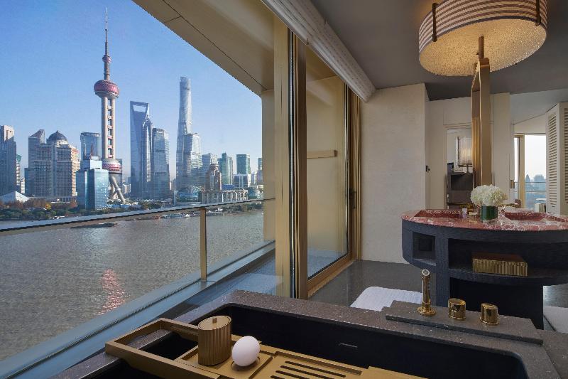 Suíte, The Seagull on the Bund