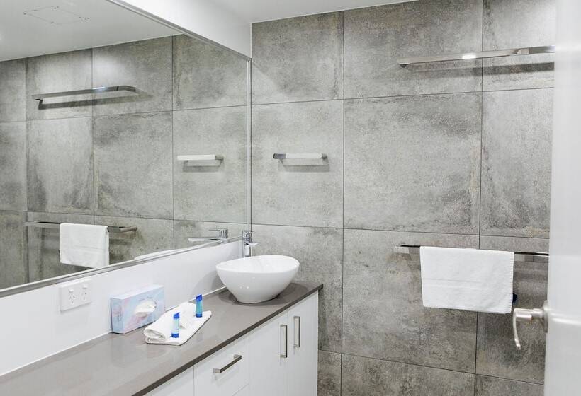 Апартаменты 3 Спальни Вид на Море, Osprey Apartments