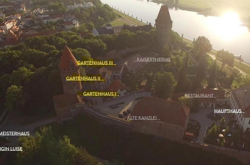Номер Стандарт в Мансарде, Ringhotel Schloss Tangermünde