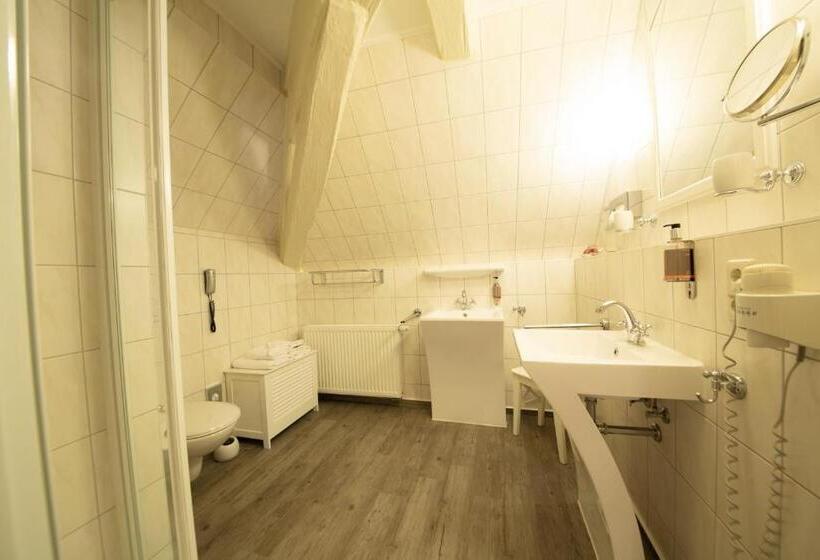 Номер Стандарт в Мансарде, Ringhotel Schloss Tangermünde